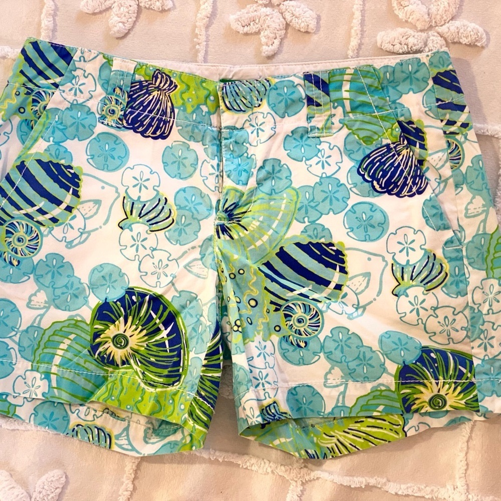 Lilly Pulitzer White Tag Shorts